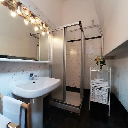 代拉吉住宿加早餐旅馆 3* Magreglio