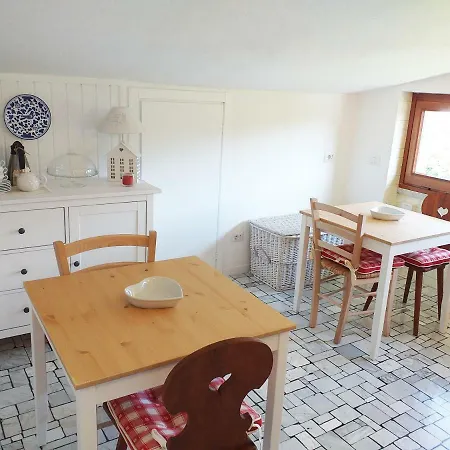 Dei Laghi Bed and Breakfast 3*