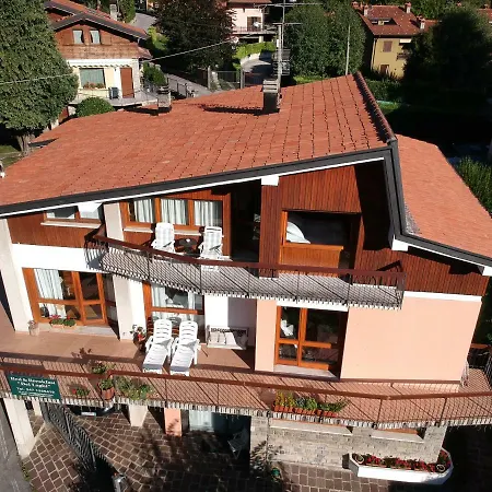Dei Laghi Магрельо