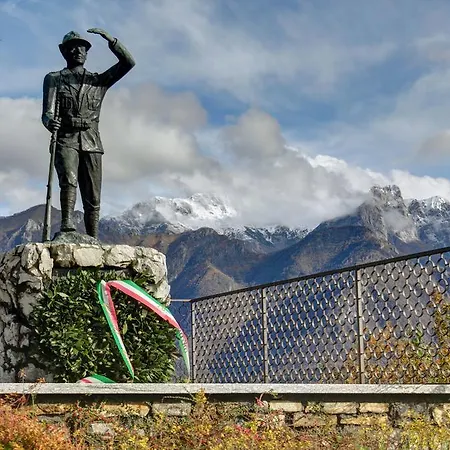 Dei Laghi Nocleg ze śniadaniem Magreglio